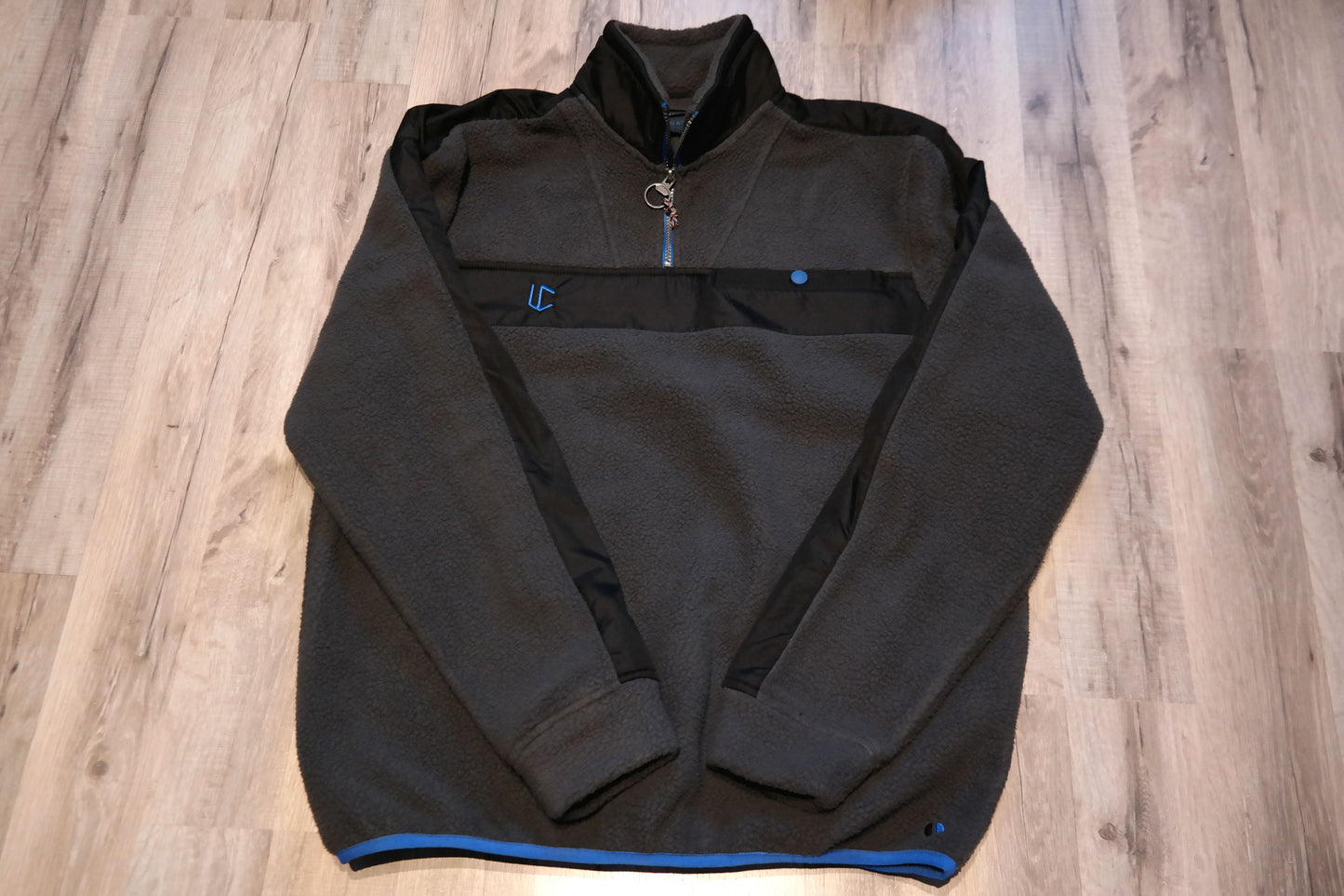 Limited_Limitierter_Unisex_Vintage_Pullover_Seal_Grey_01