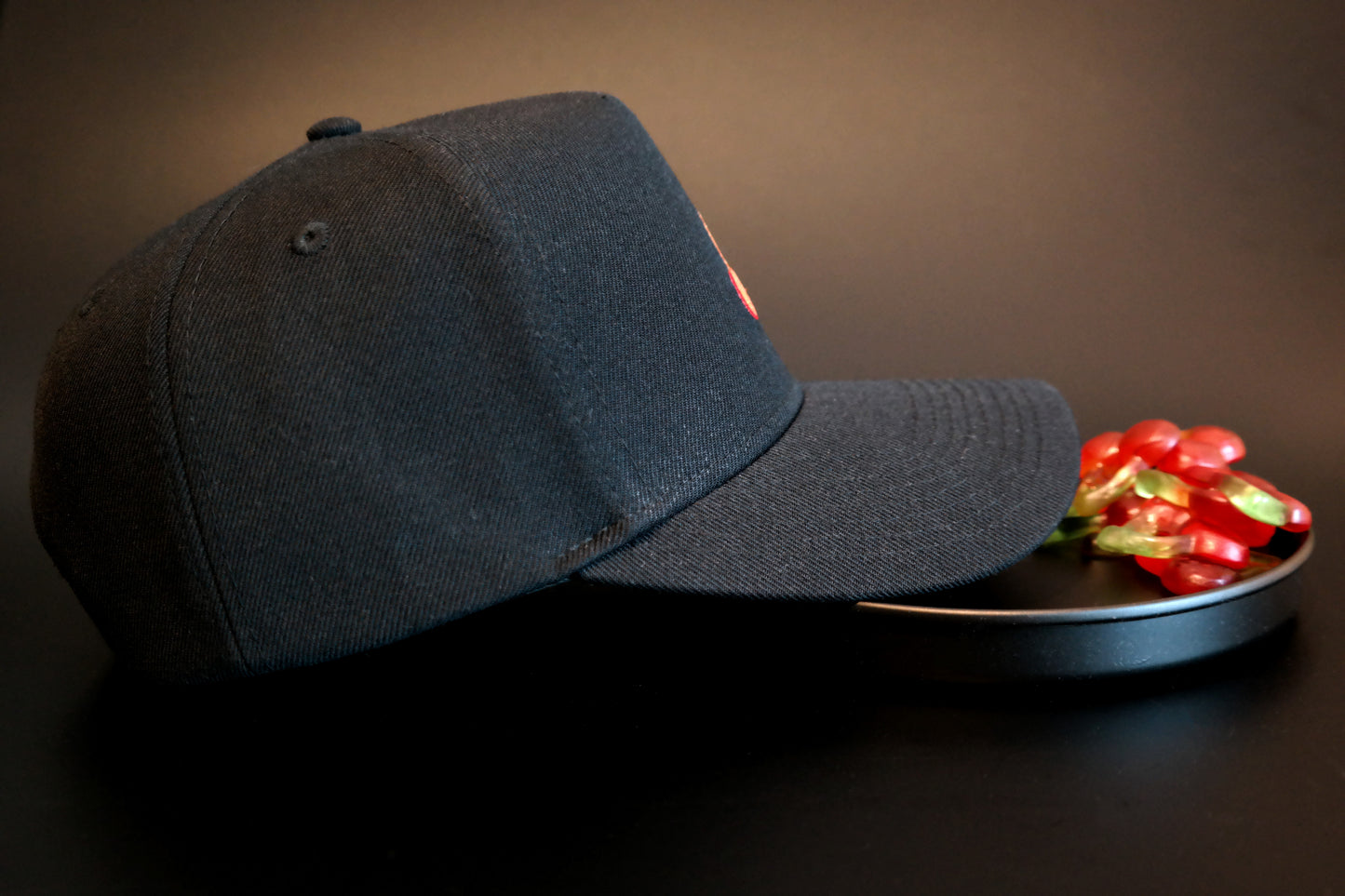 Limited_Limitierte_Snapback_Cap_Cherry_03