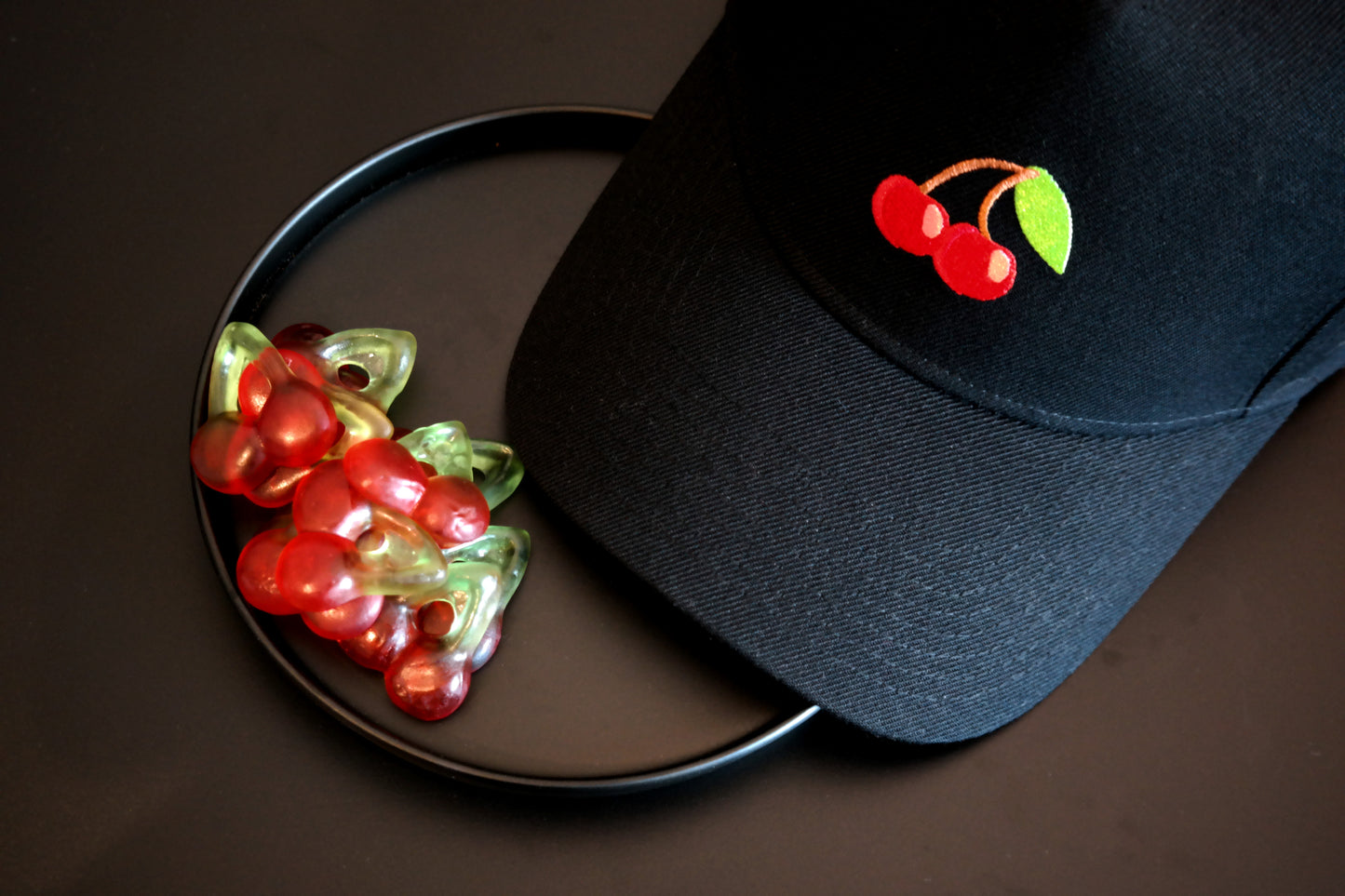 Limited_Limitierte_Snapback_Cap_Cherry_05