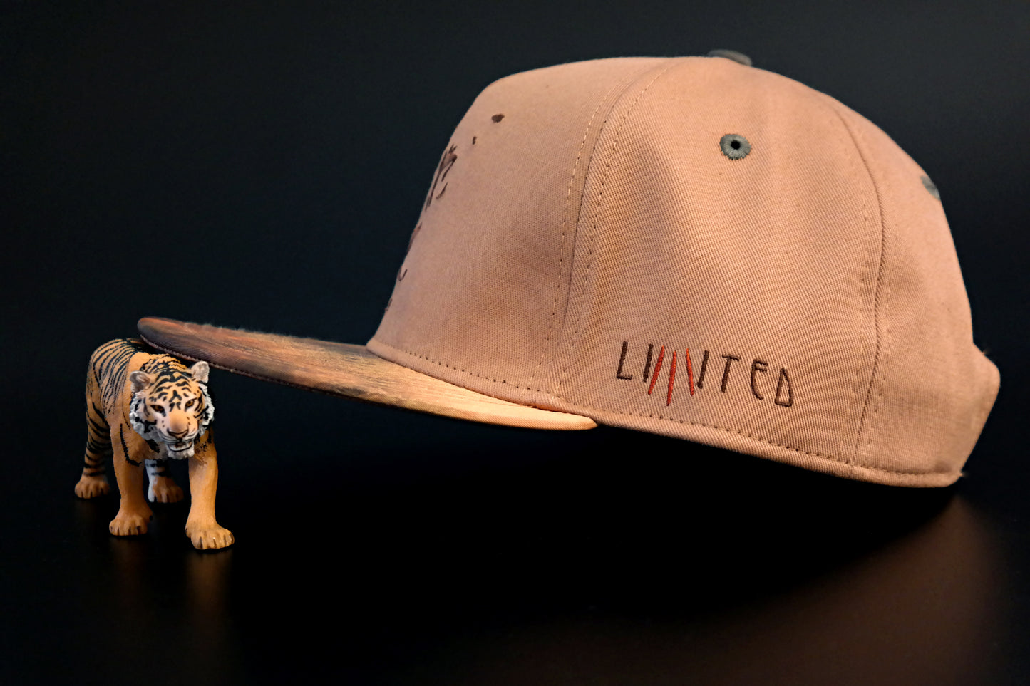 Limited_Limitierte_Snapbacks_Caps_Claw_02