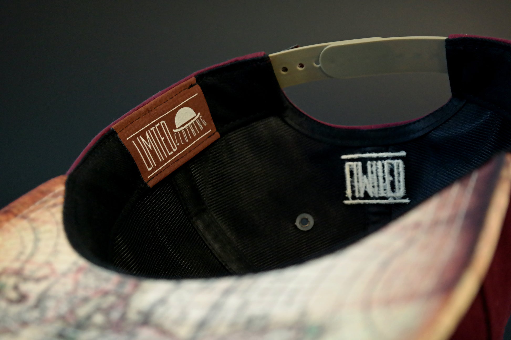 Limited_Limitierte_Snapbacks_Caps_Global_06