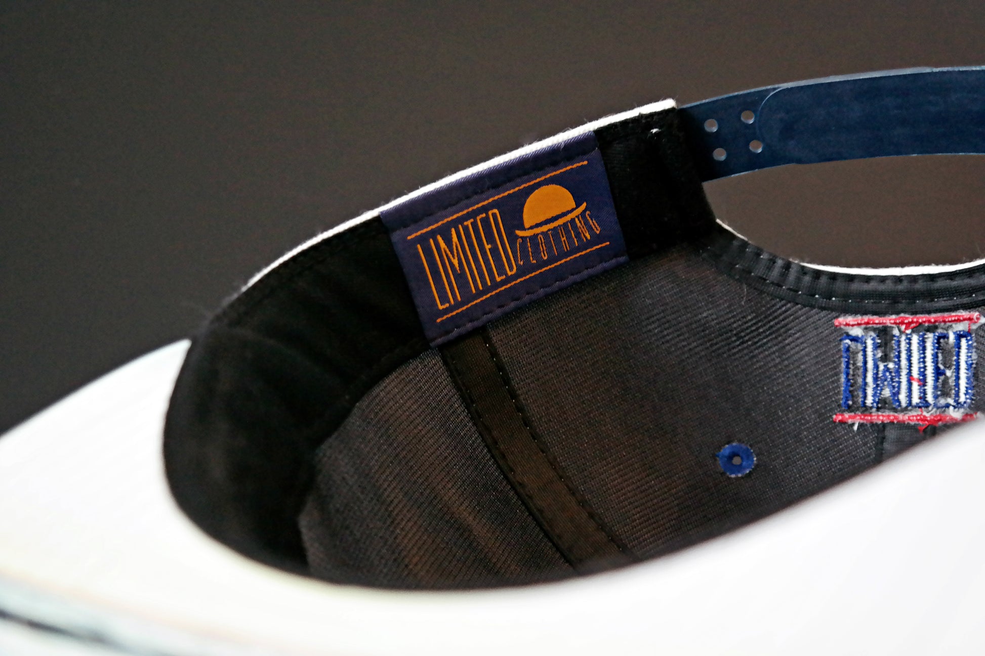 Limited_Limitierte_Snapbacks_Caps_Santa_Monica_07