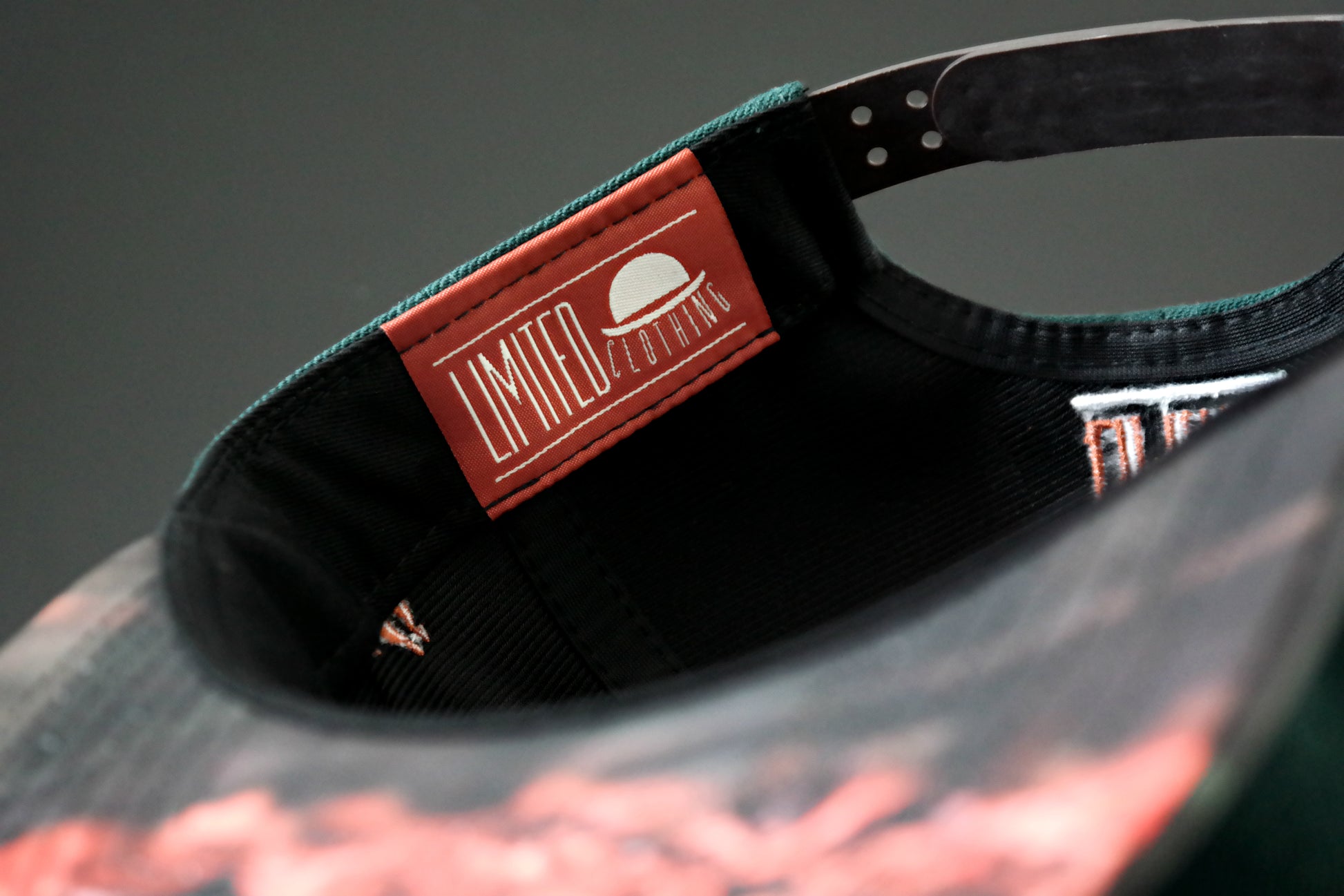 Limited_Limitierte_Snapbacks_Caps_Vulpes_07