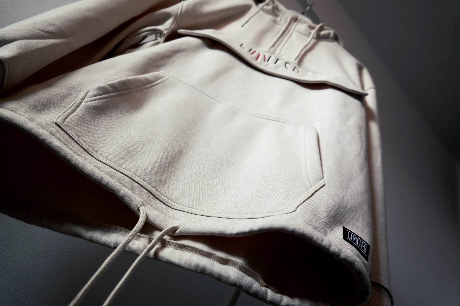 Limited_Limitierter_Sweater_Claw_02