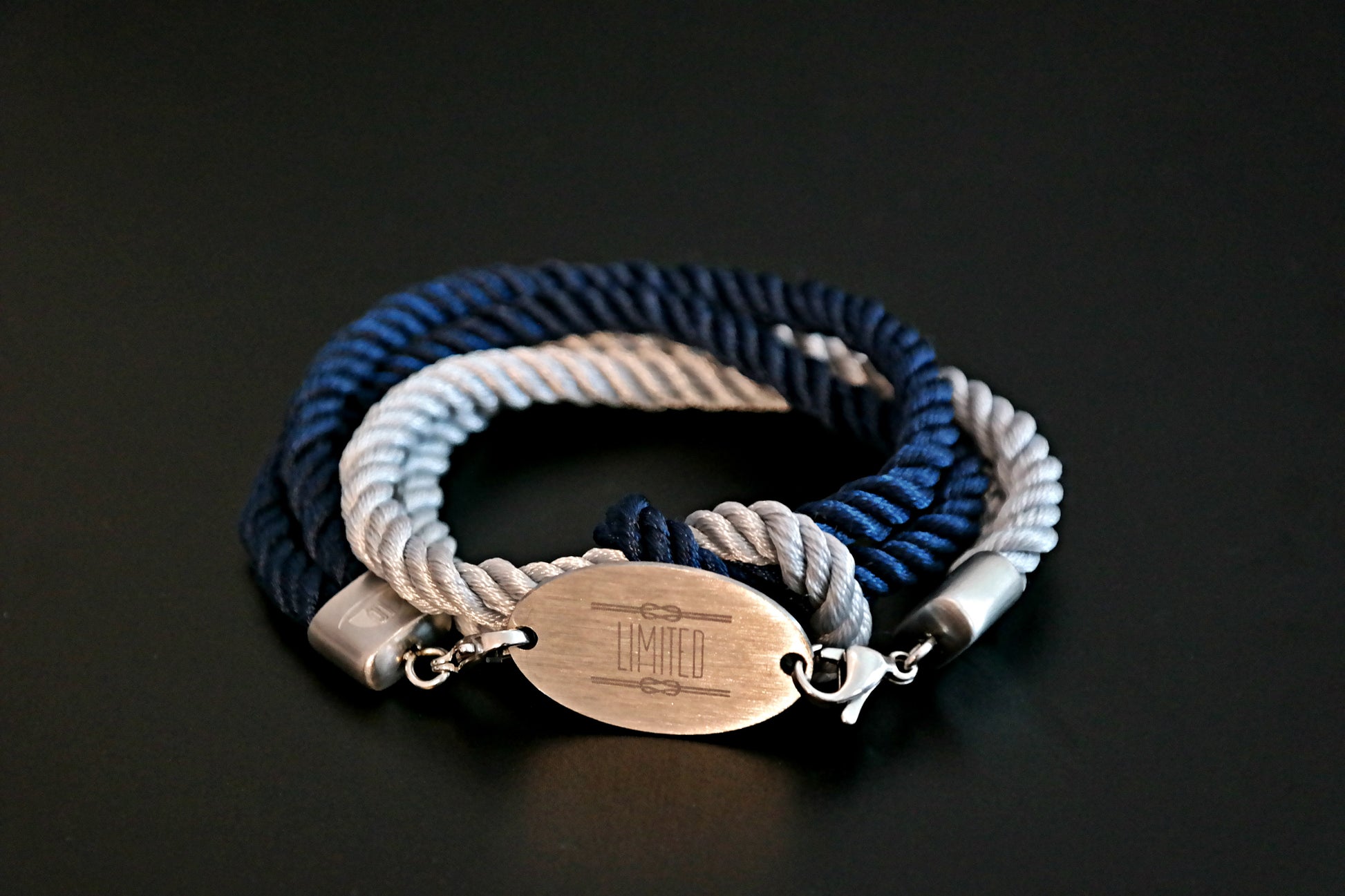 Limited_Limitiertes_Armband_Navy_Grau_01