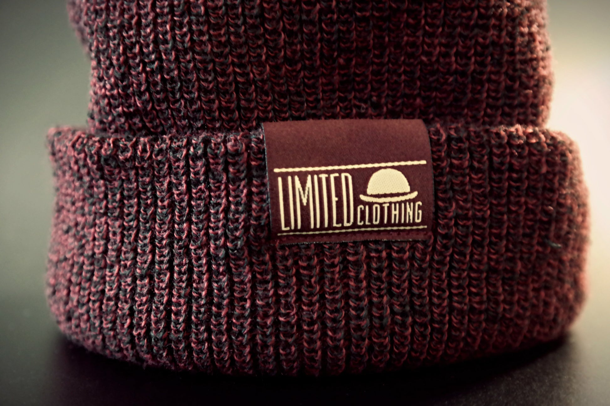 Limitierte_Limited_Beanie_Bordeaux_Meliert_03